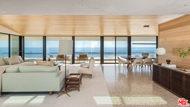 31388 Broad Beach Road, Malibu CA: https://media.crmls.org/mediaz/e8dc133f-6506-443c-9fb2-de794137ed1f.jpg