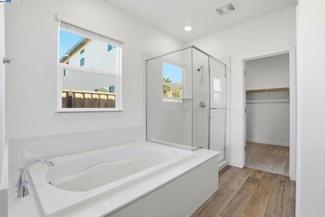 335 Astilbe Street, Discovery Bay CA: https://media.crmls.org/mediaz/e8dc484f-8d82-4446-baa3-7d22dc1119b9.jpg