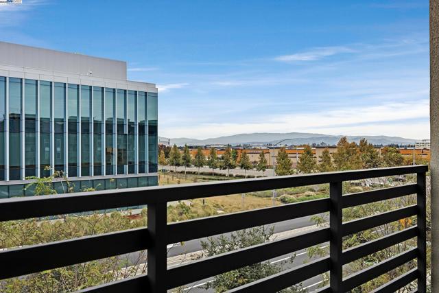 5422 Arnold Rd, Dublin CA: https://media.crmls.org/mediaz/e8dcc481-d433-4f8d-9922-8c9b1281c316.jpg