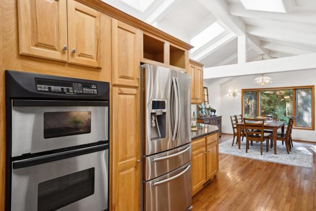 21386 Sunnyside Road, Los Gatos CA: https://media.crmls.org/mediaz/e8dcde75-bbdf-439b-bfd0-b995ad1914f9.jpg