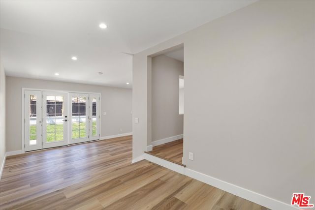 584 W 10th Street, San Pedro CA: https://media.crmls.org/mediaz/e8dd0849-9540-406f-b97a-d2e4eb6fcfe9.jpg