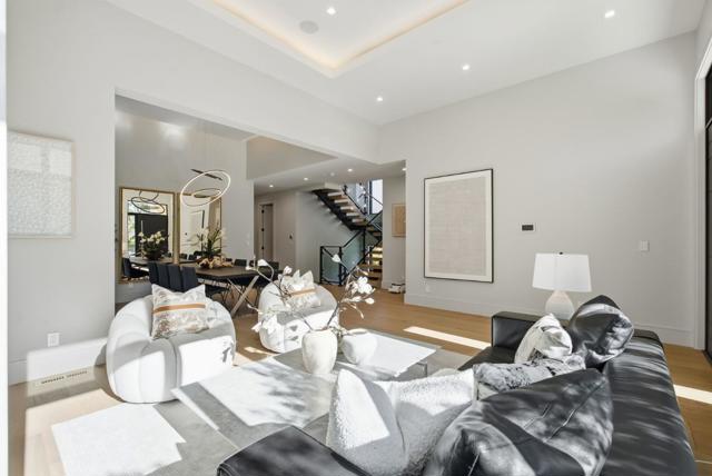543 Tennyson Avenue, Palo Alto CA: https://media.crmls.org/mediaz/e8de2dab-4c5c-464a-b88d-cb667c79734a.jpg