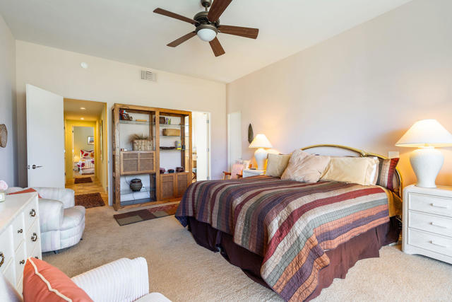 47212 Marrakesh Drive, Palm Desert CA: https://media.crmls.org/mediaz/e8def909-c96d-4c1d-988a-3a93beb289d8.jpg