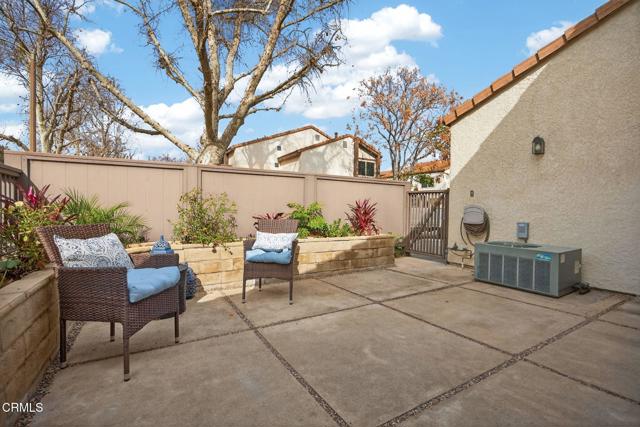 Detail Gallery Image 20 of 46 For 25702 Vista Fairways Dr, Valencia,  CA 91355 - 2 Beds | 2 Baths