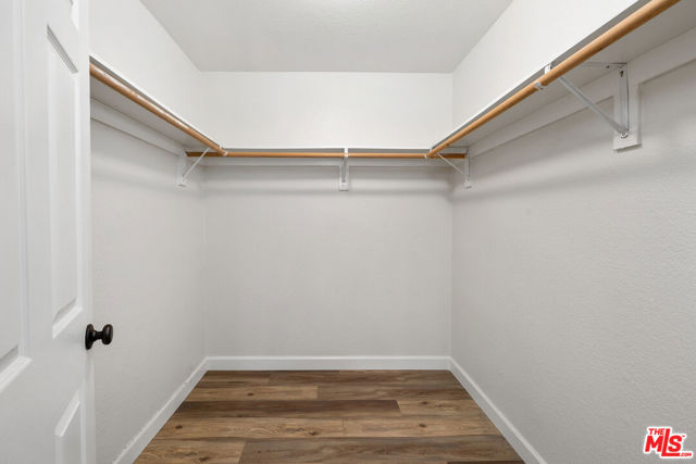 333 W Alameda Avenue, Burbank CA: https://media.crmls.org/mediaz/e8dff77e-aa45-4b97-8925-2624e0609ca3.jpg