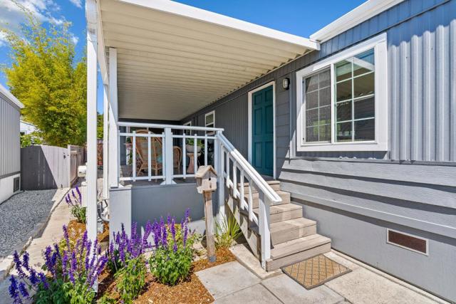 220 Mar Vista Drive, Aptos CA: https://media.crmls.org/mediaz/e8e0b96a-f7e8-457d-b416-d8aae1cfca92.jpg