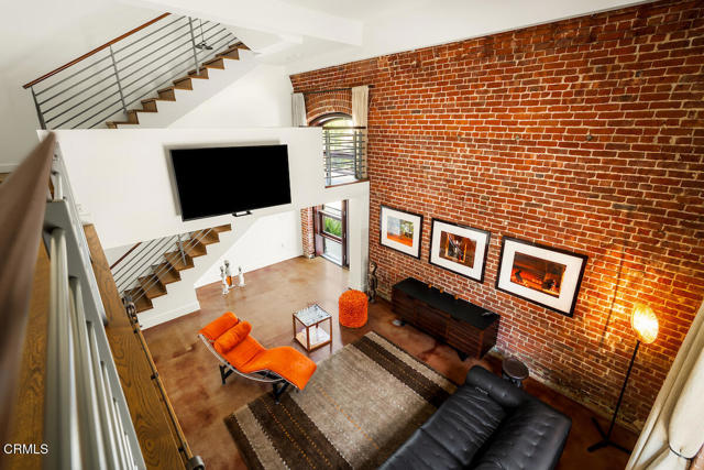 940 E 2nd Street, Los Angeles CA: https://media.crmls.org/mediaz/e8e0ff26-f69c-4415-8eb5-76f9b315e52a.jpg