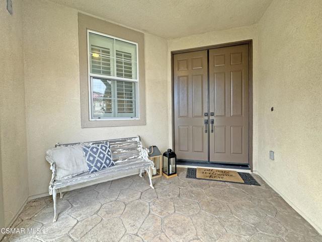 4950 Via Aurora, Newbury Park CA: https://media.crmls.org/mediaz/e8e2e18f-270c-4948-be02-705be5ecbacc.jpg