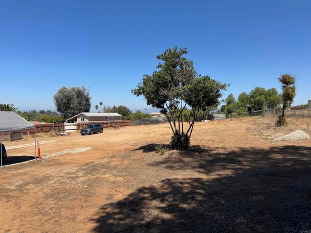 Detail Gallery Image 4 of 10 For 2055 Riviera Dr, Vista,  CA 92084 - – Beds | – Baths