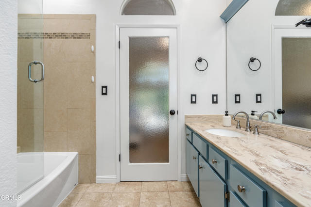 1850 Midvale Avenue, Los Angeles CA: https://media.crmls.org/mediaz/e8e35c87-efee-49aa-ae33-6974ebc096e1.jpg