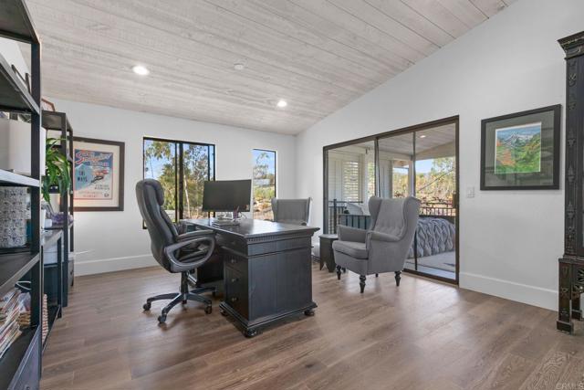 19950 Elfin Forest Ln, Escondido CA: https://media.crmls.org/mediaz/e8e443f3-4a2d-475e-987b-520e5d86e335.jpg