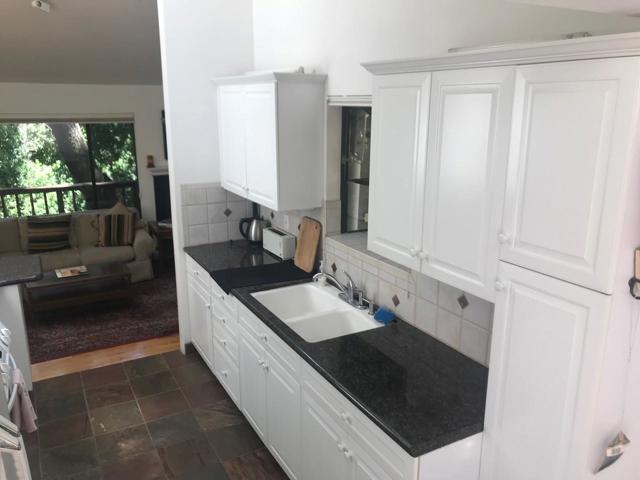 20600 Aldercroft, Los Gatos CA: https://media.crmls.org/mediaz/e8e51259-b3d3-4ccb-aa8c-4294602abfc5.jpg