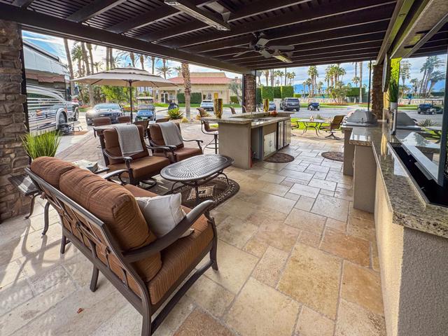 80394 Avenue 48, Indio CA: https://media.crmls.org/mediaz/e8e60b92-6021-4da2-863a-44fe1d1ab2c6.jpg