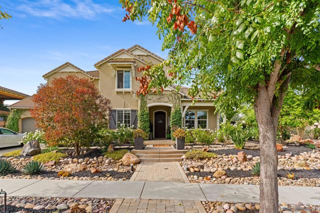 15740 Bacara Ct, San Diego CA: https://media.crmls.org/mediaz/e8e674fb-5562-43e9-89ec-283252ee1717.jpg