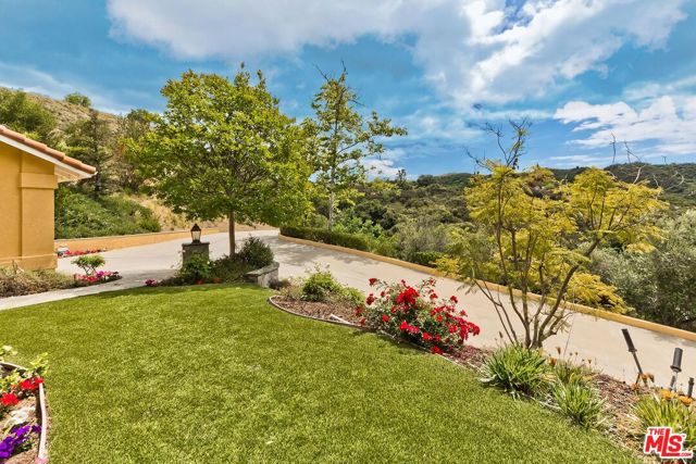 22400 Calipatria Drive photo 8
