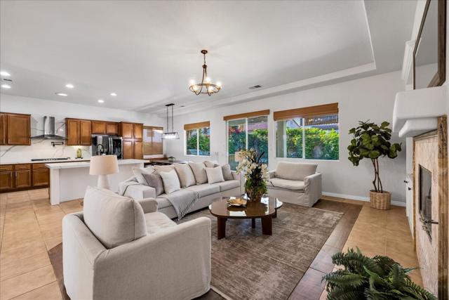 44875 Via Catalina, La Quinta CA: https://media.crmls.org/mediaz/e8e7f1a4-ff61-40c3-9286-9a609227bf50.jpg