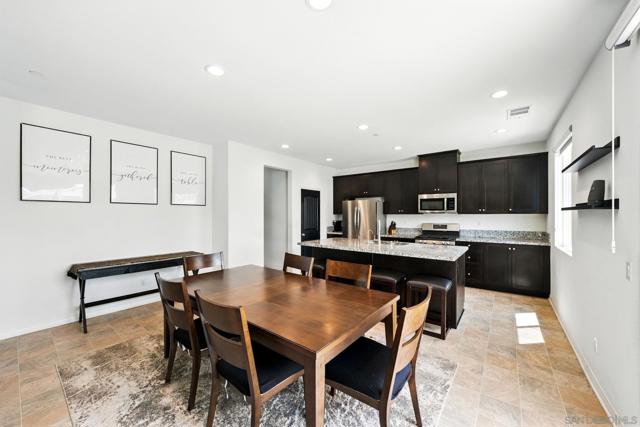 30499 Ridgely Way, Menifee CA: https://media.crmls.org/mediaz/e8e9c7b6-092f-408f-a35d-9cdba80399bb.jpg
