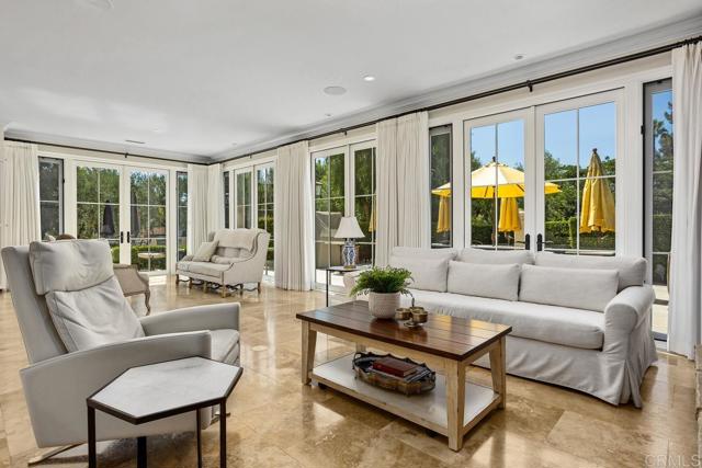 3433 Western Springs Rd, Encinitas CA: https://media.crmls.org/mediaz/e8e9ebc2-b4d6-4818-8a5a-aeb6fa476da2.jpg