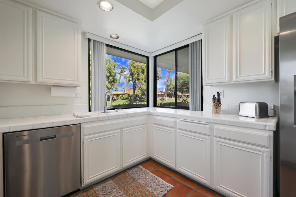 MLS #219136943PS image #6