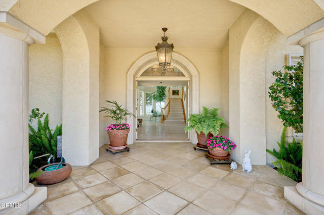 11848 Presilla Road, Camarillo CA: https://media.crmls.org/mediaz/e8eb791c-bff2-481c-884c-cf539cbf621d.jpg