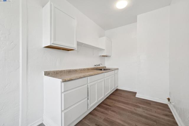1360 Berkeley Way, Berkeley CA: https://media.crmls.org/mediaz/e8eba8ca-fd18-41ab-b943-be78a5c3990c.jpg