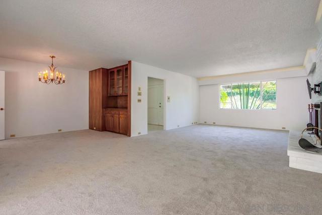 4711 ASHBY ST, San Diego CA: https://media.crmls.org/mediaz/e8ebbc91-f962-4288-ad13-7a8c5ccbcc29.jpg