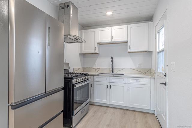 2813 15 46Th St, San Diego CA: https://media.crmls.org/mediaz/e8ec2c0d-d462-49b0-b87f-56f2e5ba5cb3.jpg