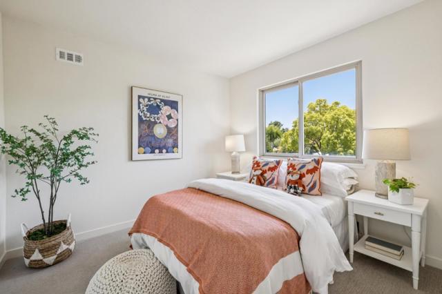 756 Davit Lane, Redwood City CA: https://media.crmls.org/mediaz/e8ec5571-9774-4bce-9408-5797cb3ea62f.jpg