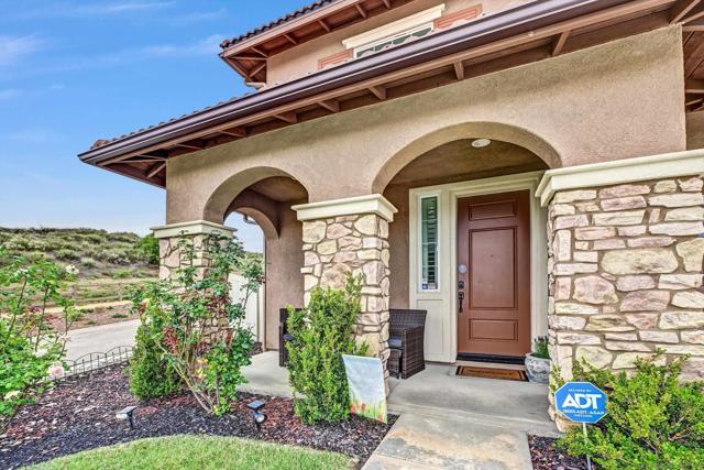 441 Ventasso Way, Fallbrook CA: https://media.crmls.org/mediaz/e8ec6449-aa4e-4c19-90de-a37e77d54f84.jpg