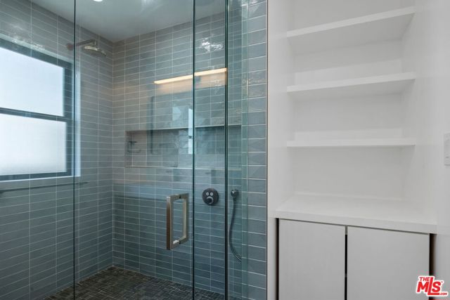 3940 Huron Avenue, Culver City CA: https://media.crmls.org/mediaz/e8ec68a9-eda3-4a22-91c5-8c7071c6a13d.jpg