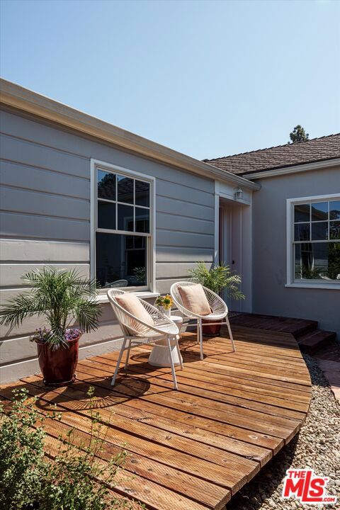 4148 Brunswick Avenue, Los Angeles CA: https://media.crmls.org/mediaz/e8ecd9be-eedd-4752-bfb3-43e38854ce93.jpg