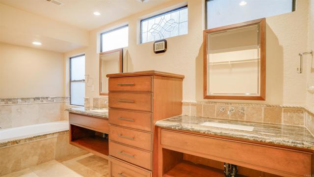 Detail Gallery Image 20 of 40 For 2626 Magellan Ln, Vista,  CA 92081 - 3 Beds | 2/1 Baths