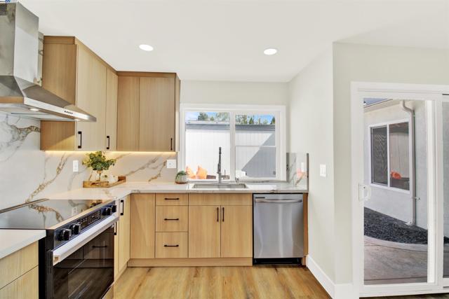 4166 Peregrine Way, Pleasanton CA: https://media.crmls.org/mediaz/e8eee6ba-f48c-42bc-b317-a6bbe5b6b05b.jpg