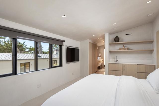 53 Riley Ranch Road, Carmel CA: https://media.crmls.org/mediaz/e8ef6ca1-b964-426a-a089-14b7661792b6.jpg