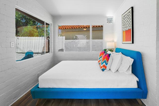 44809 Portola Avenue, Palm Desert CA: https://media.crmls.org/mediaz/e8ef90b0-5e17-4f3d-aa66-5b7568d50762.jpg
