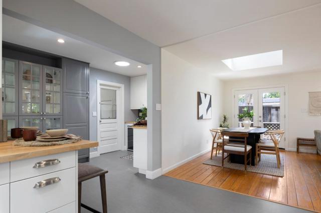 934 Hickory Way, Fremont CA: https://media.crmls.org/mediaz/e8efa286-852d-454a-a795-9f162d25ab2e.jpg
