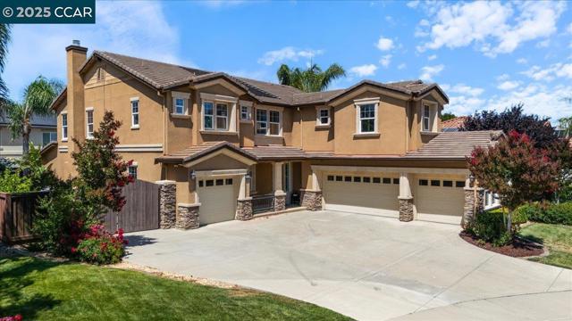 1669 Albani Place, Brentwood CA: https://media.crmls.org/mediaz/e8f0ce54-3a12-42e5-ae95-32d009038991.jpg