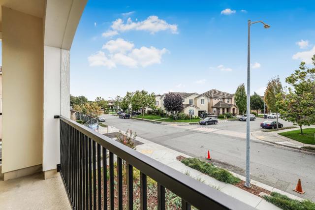 401 San Luis Avenue, Watsonville CA: https://media.crmls.org/mediaz/e8f0d93a-9e90-4136-a7ca-e8e4060967ef.jpg