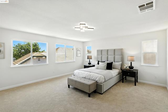 78 Vella Circle, Oakley CA: https://media.crmls.org/mediaz/e8f10743-5541-4a90-8c98-e7a87f841739.jpg