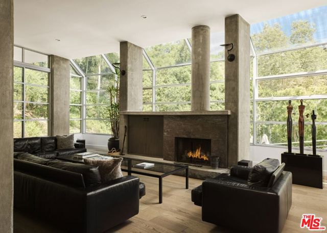 0 Willow Glen Road, Los Angeles CA: https://media.crmls.org/mediaz/e8f19b23-1db7-4f16-b0c8-25e1adb63b4d.jpg