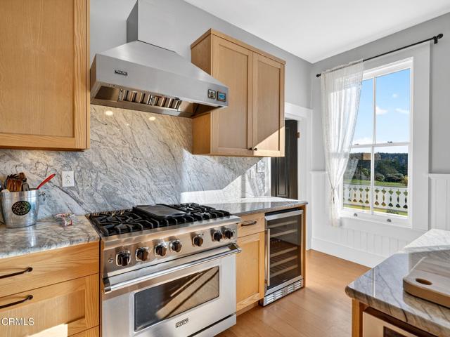 Detail Gallery Image 9 of 56 For 44900 Little Lake Rd, Mendocino,  CA 95460 - 5 Beds | 2/1 Baths