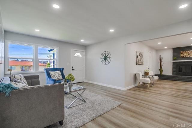 Detail Gallery Image 5 of 30 For 215 N R Ave, National City,  CA 91950 - 3 Beds | 1 Baths