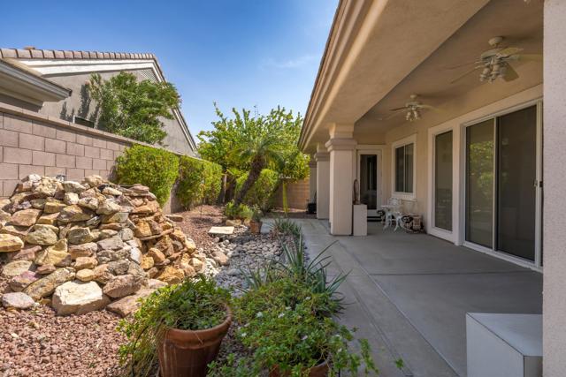 78776 Tamarisk Flower Drive, Palm Desert CA: https://media.crmls.org/mediaz/e8f2c2da-6dd7-44d0-8713-16166cce1610.jpg