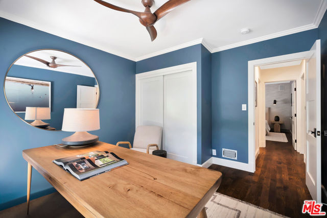 14071 Roblar Road, Sherman Oaks CA: https://media.crmls.org/mediaz/e8f2fa7d-93f2-4c2d-941b-2dbc91b007f3.jpg