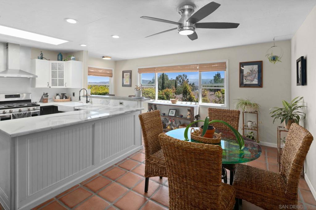 952 5th Ave - photo 8