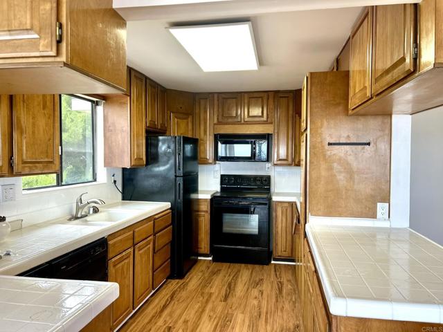 25072 Alicia Drive, Dana Point CA: https://media.crmls.org/mediaz/e8f37573-e27e-4a97-a4e5-ad54a7b34755.jpg