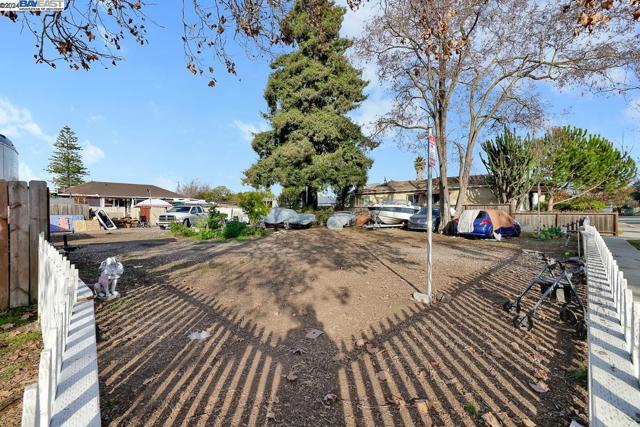 Image 7 of 58 For 24524 Mohr Dr