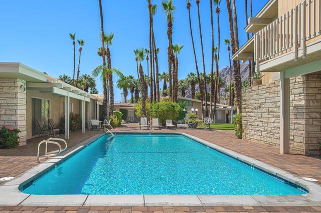 290 S San Jacinto Drive, Palm Springs CA: https://media.crmls.org/mediaz/e8f43e57-dd35-4605-a9c5-70e1aca1aa45.jpg