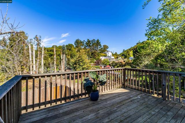 Image 38 of 54 For 5264 Sunset Dr