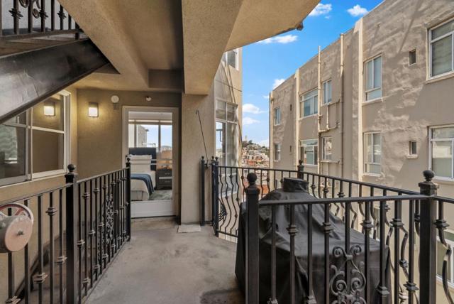 720 Stockton Street, San Francisco CA: https://media.crmls.org/mediaz/e8f4f065-c388-4f3f-b770-1e3ec810a15b.jpg